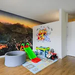 Marron Apartment *